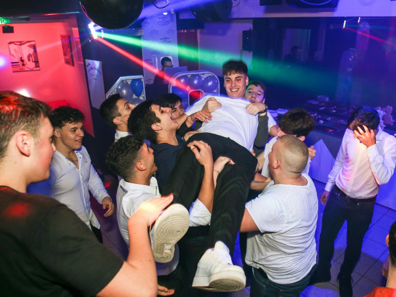 Papillon Club Gallery